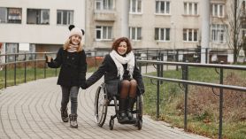 Eltern mit Behinderungen